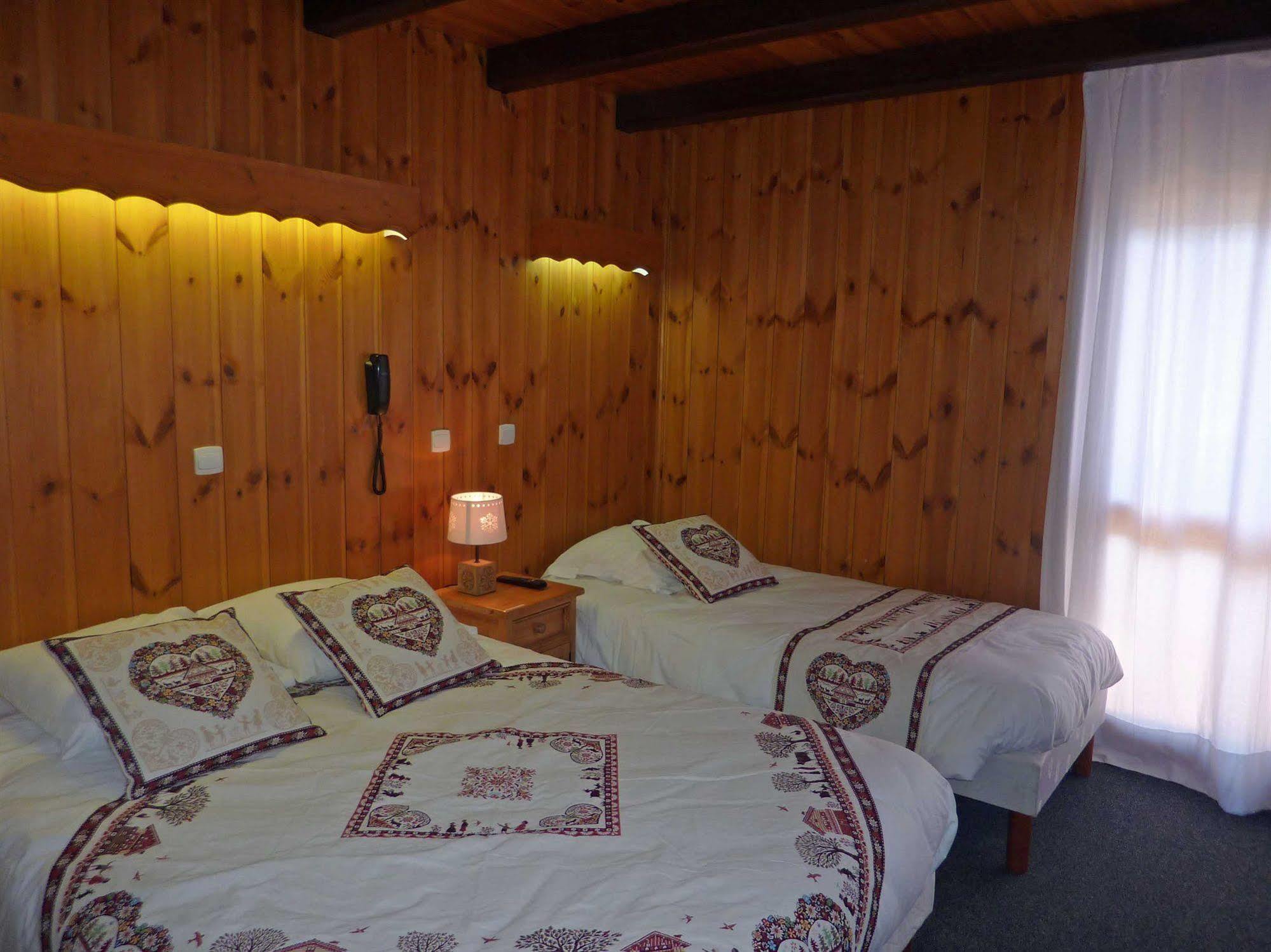 Hotel Les Catrems & Le Montagnou